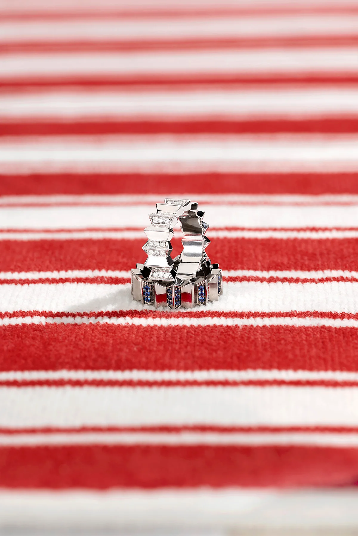 Ring Up and Down - Image 3