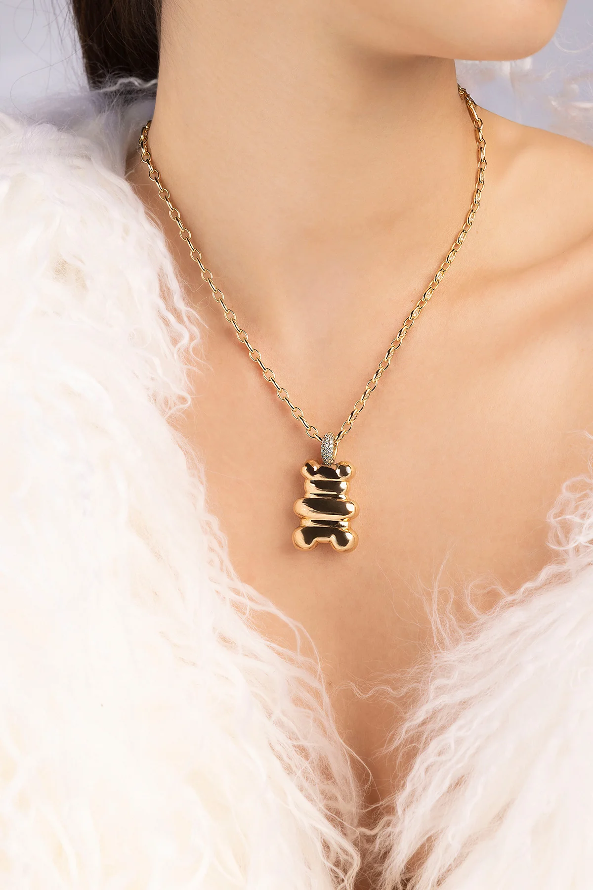 XL Loulou Yummy Bear Chain Necklace - Image 2